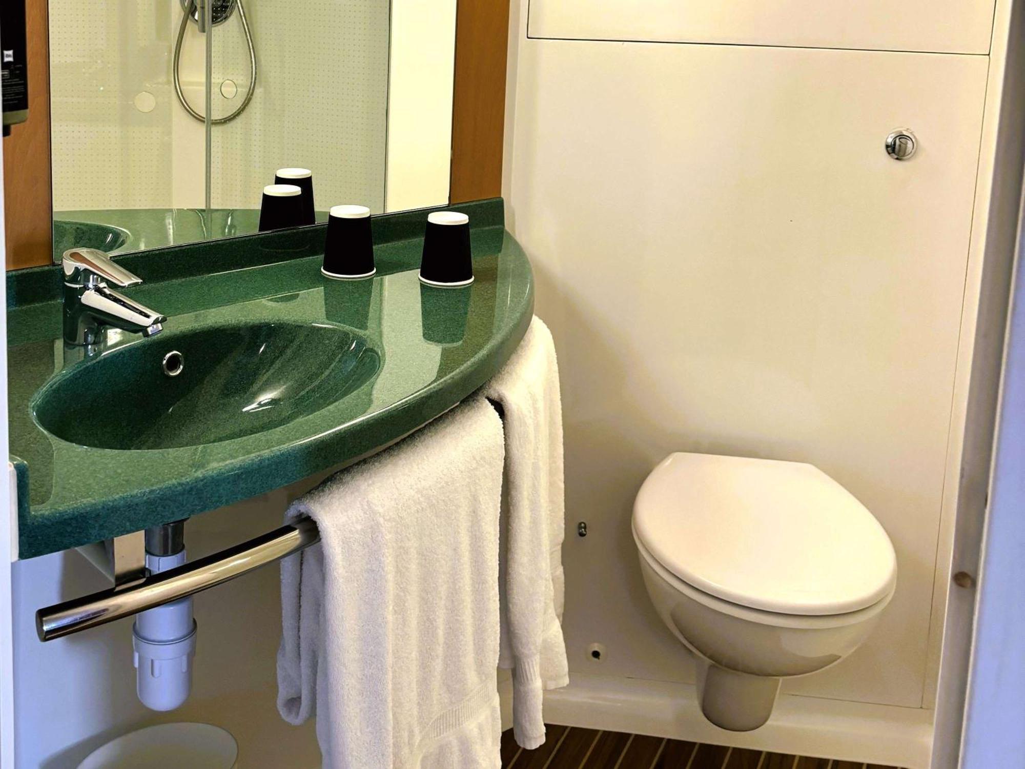 Ibis Carlisle City Centre Экстерьер фото