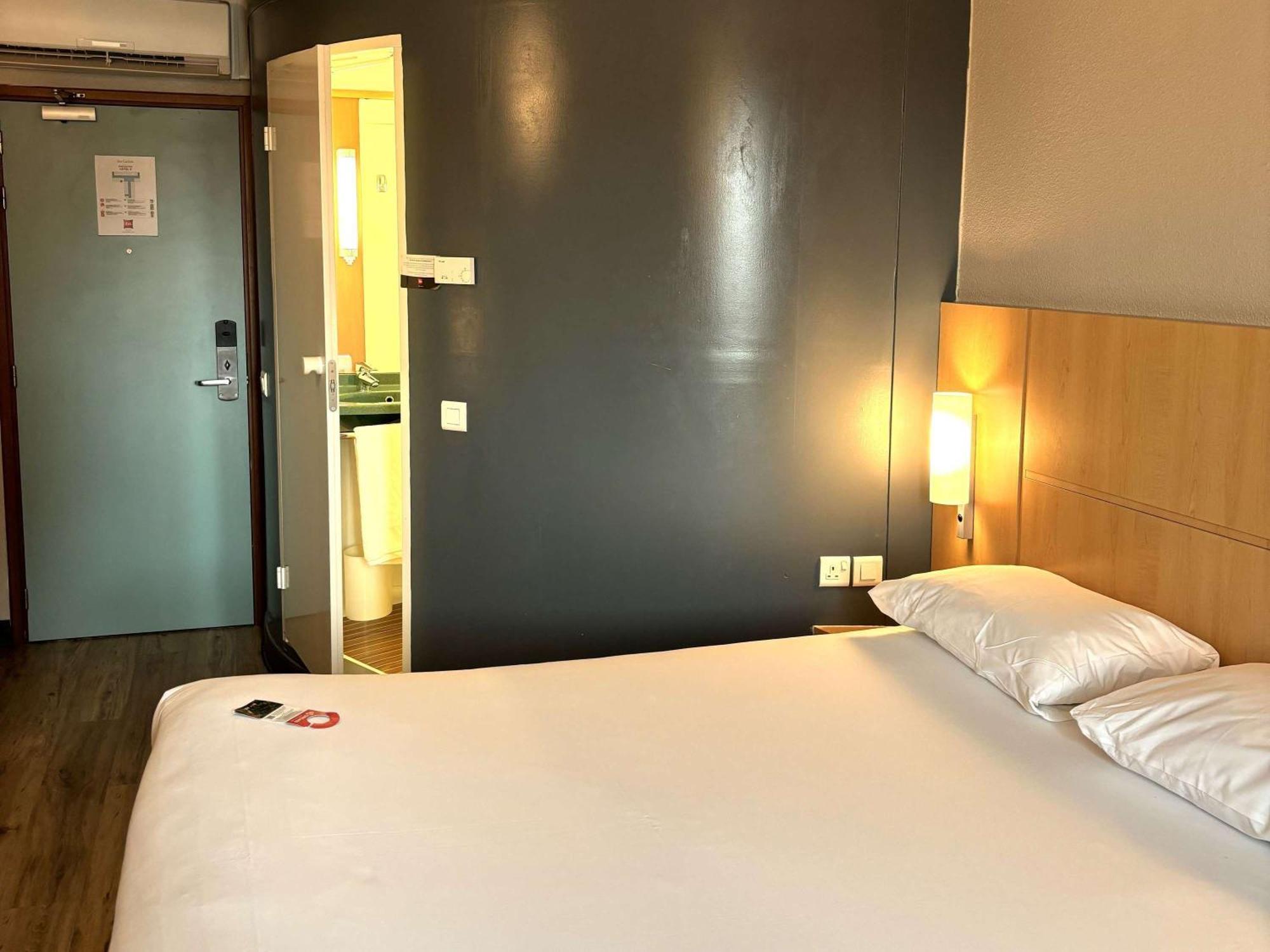 Ibis Carlisle City Centre Экстерьер фото