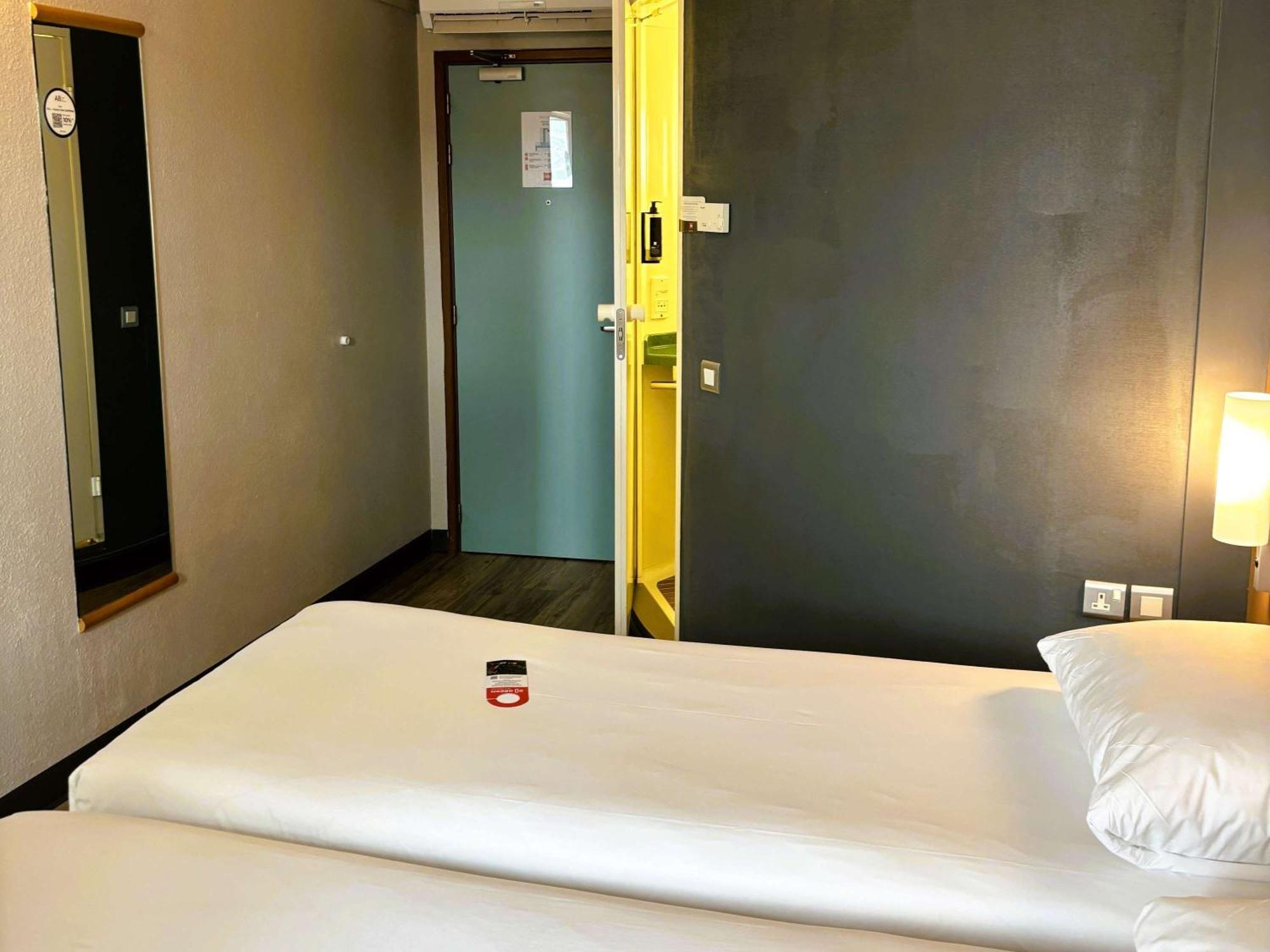 Ibis Carlisle City Centre Экстерьер фото