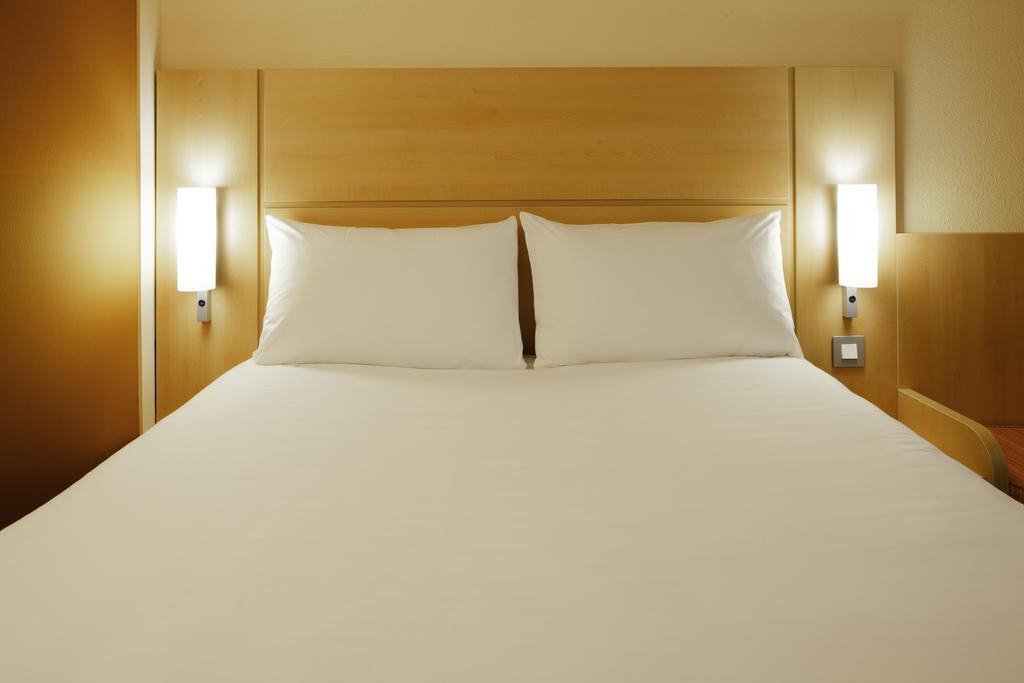 Ibis Carlisle City Centre Экстерьер фото